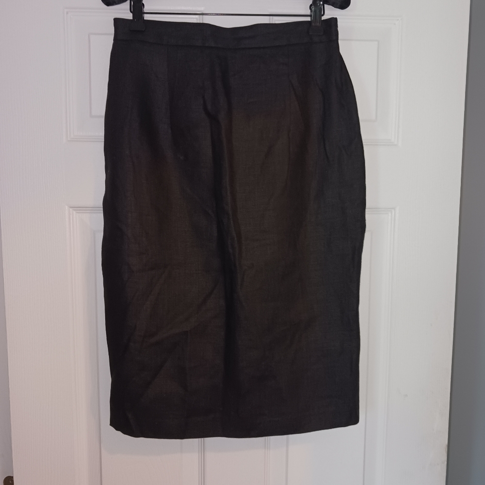 Basic black skirt - Picture 7 of 8
